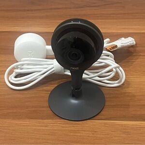 Google Nest Cam Indoor Security Wi-Fi Camera 1st Gen A0005 + Power Cord - Works